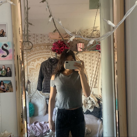 Crop top💘 - Picture 3 of 3